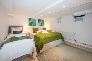 Imagen sin descripción, 3 de 56, botón