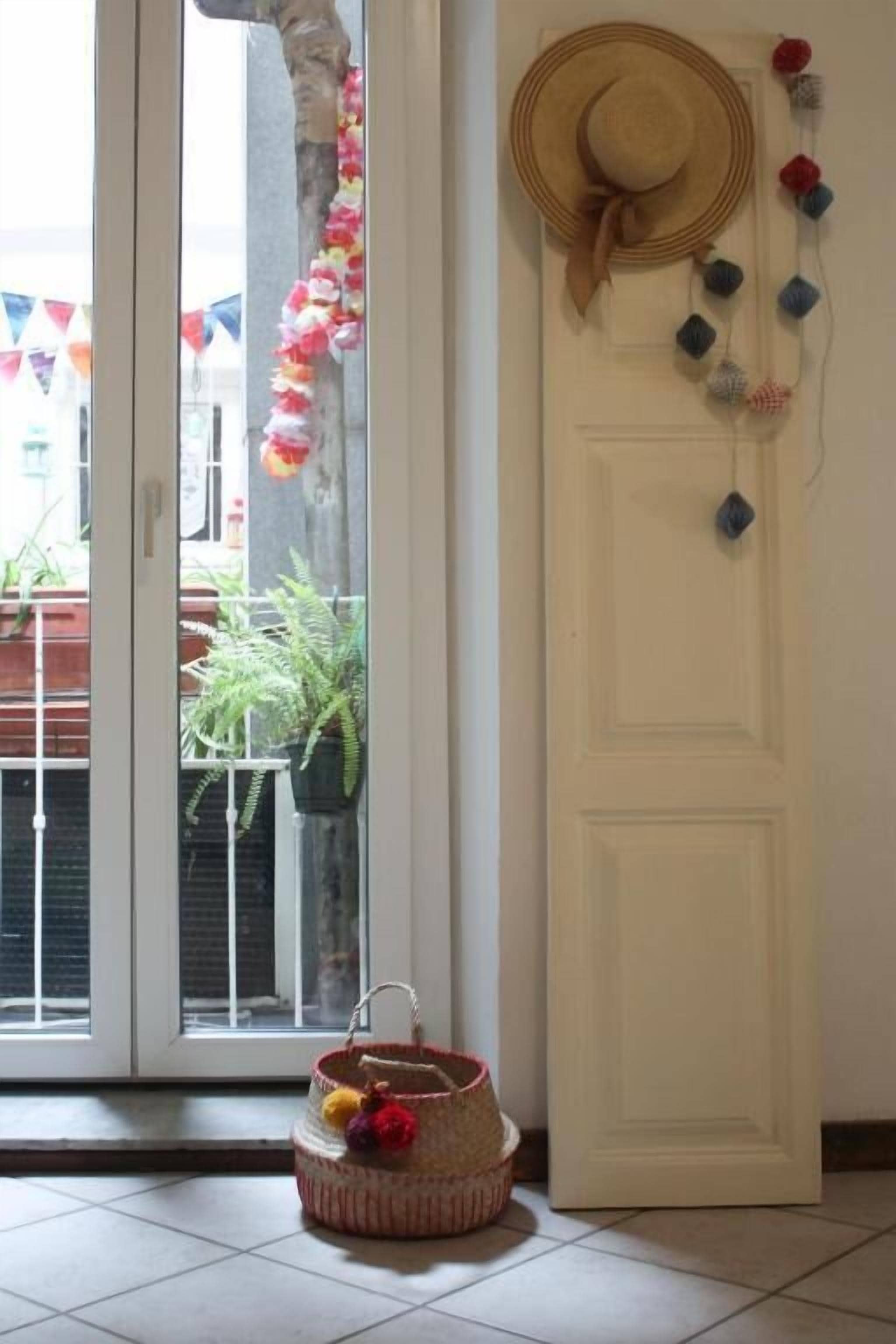 家庭双人房, 庭院景观 | 住宿内部