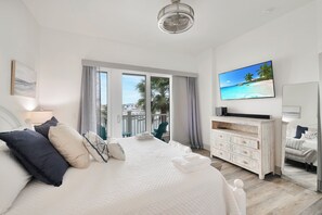 3 bedrooms, iron/ironing board, free WiFi, bed sheets - Marina front condo with a rooftop deck and a hot tub! (Port Aransas)
