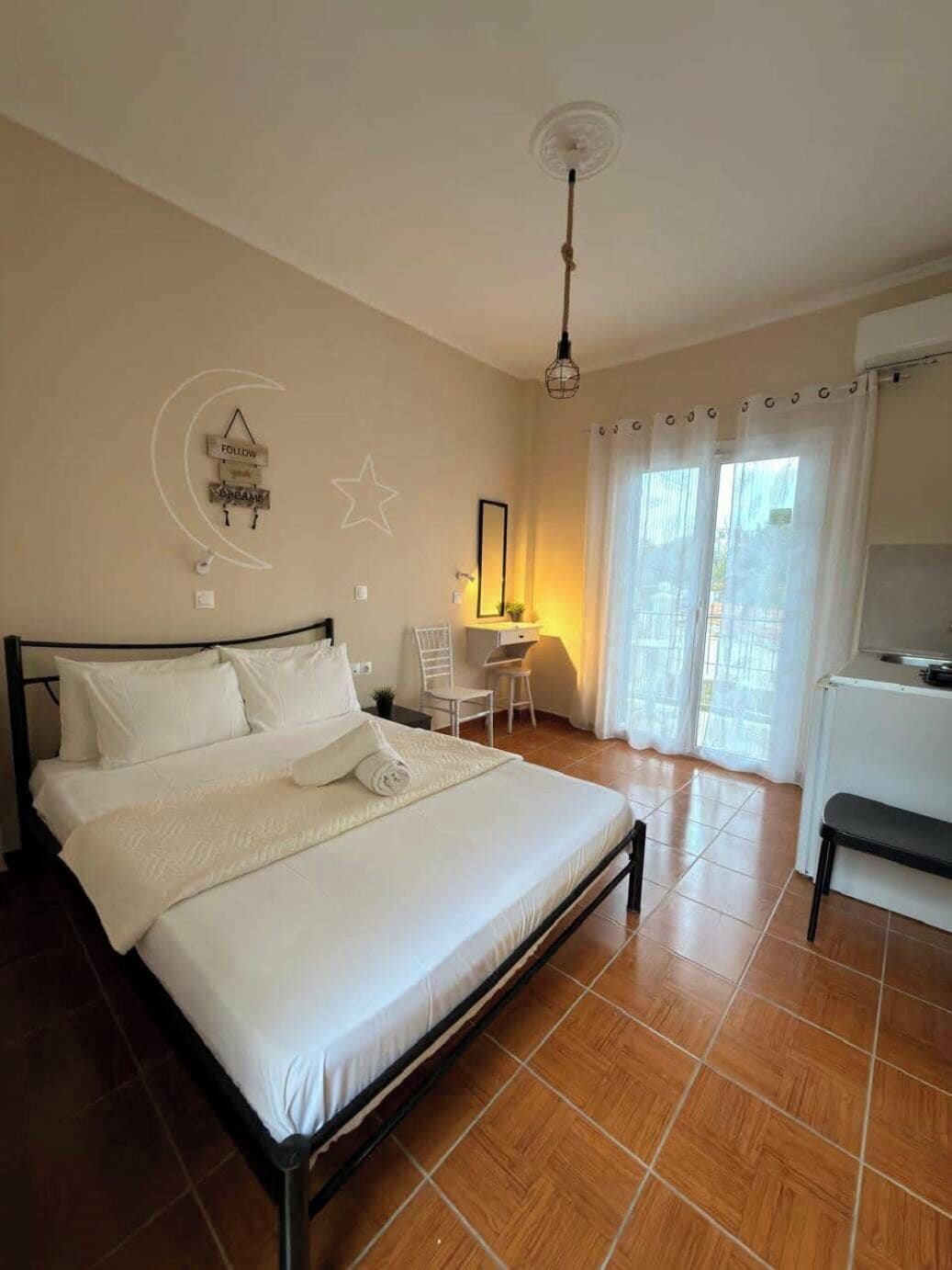 1 bedroom, iron/ironing board, WiFi, bed sheets