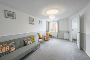 Living area - Host and Stay - The Rowton (Norwich)