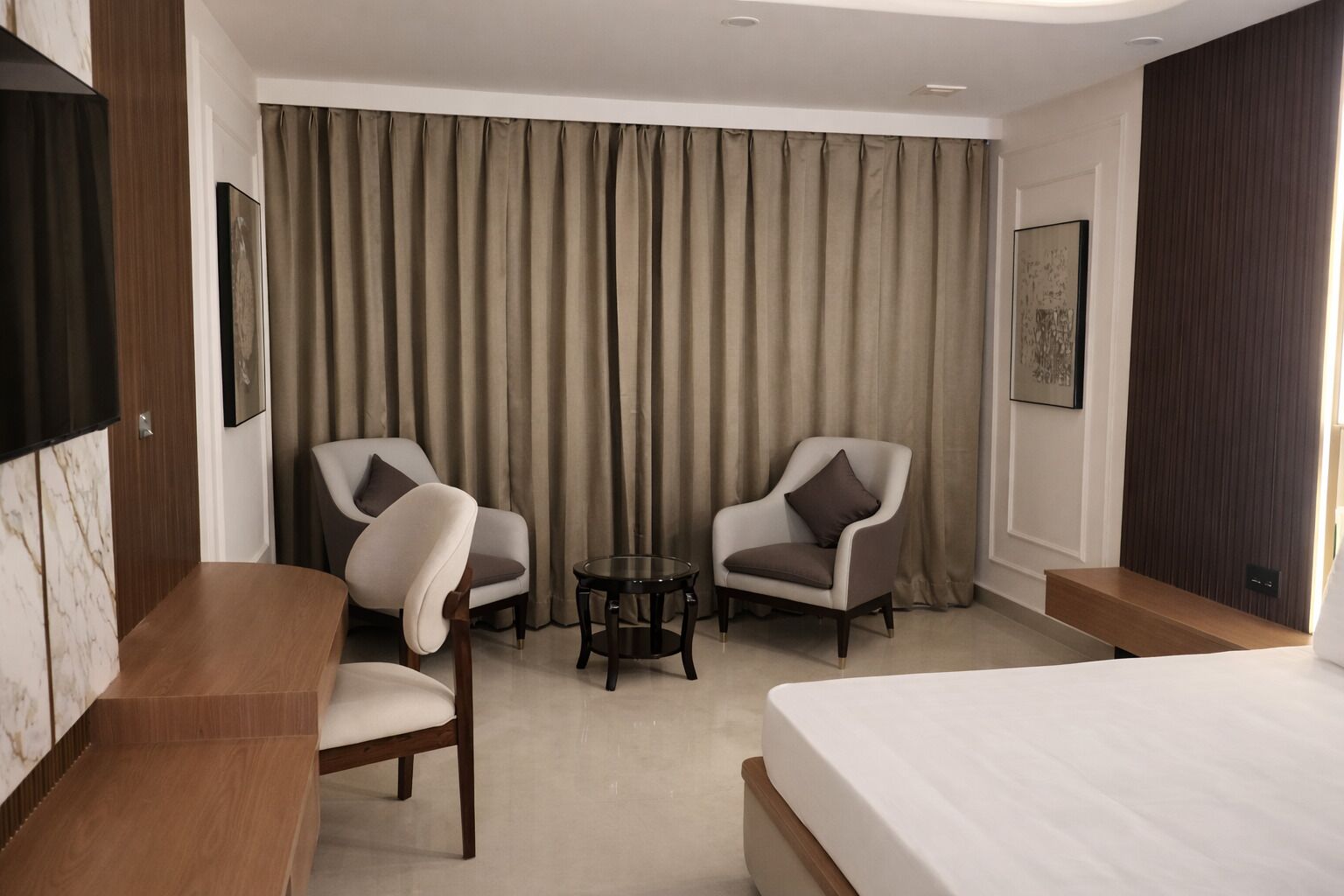 Economy Double Room, Mountain View | Desk, iron/ironing board, free WiFi