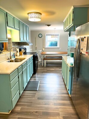 Nicht klassifiziertes Bild, 2 von 33, Schaltfläche