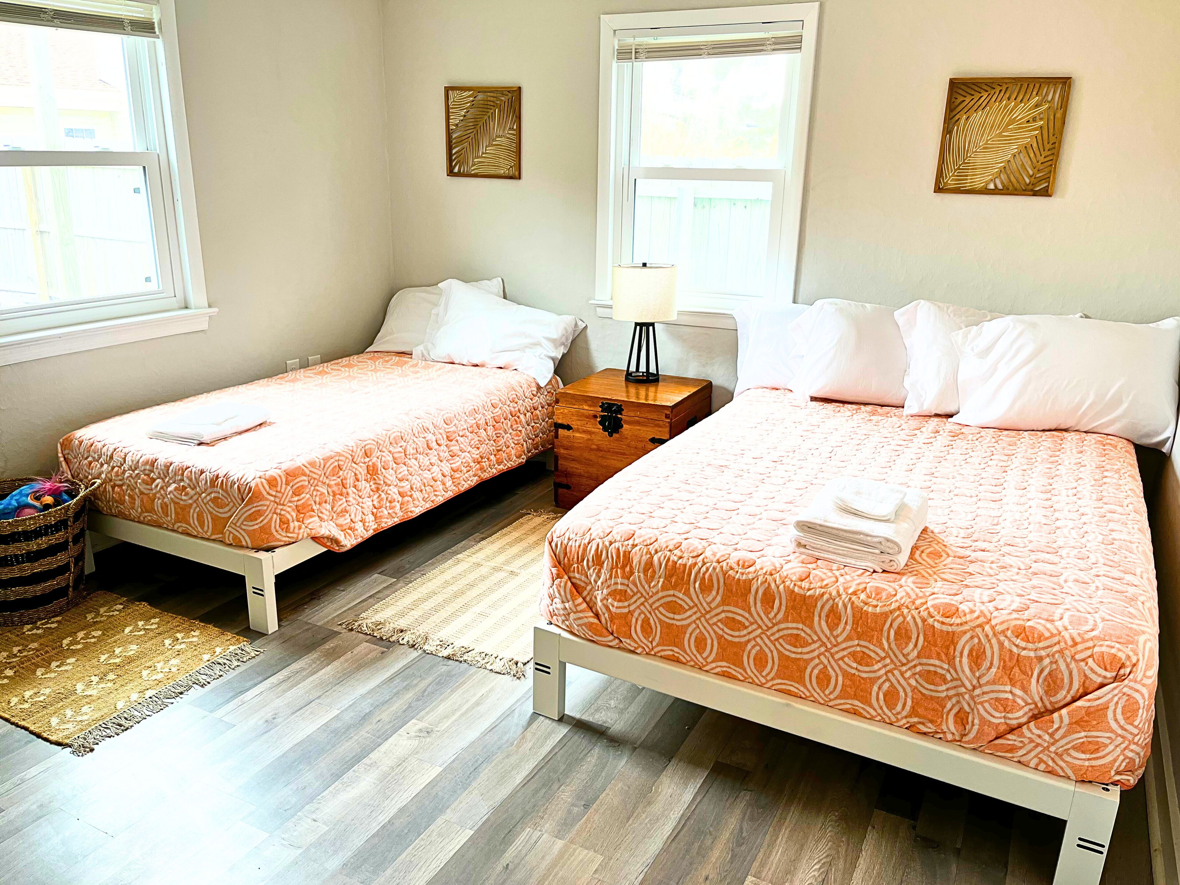 Iron/ironing board, travel cot, free WiFi, bed sheets