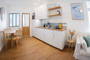 Unclassified image, 4 of 13, button - Prestigious apartment for 2 to 4 guests, in the heart of the city center (Angers)