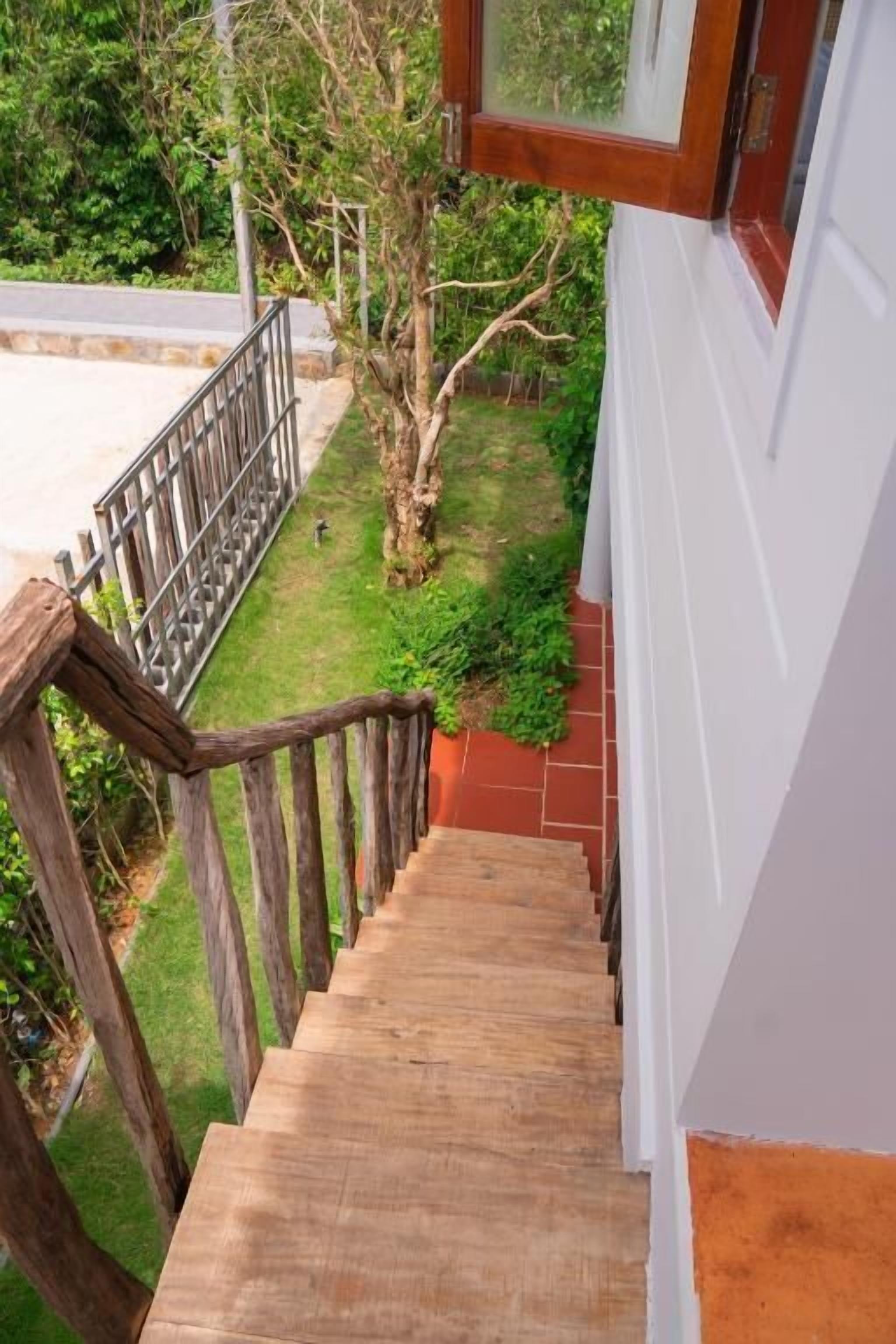 Bungalow, 1 grand lit, balcon, vue montagne | Enceinte de l’hébergement