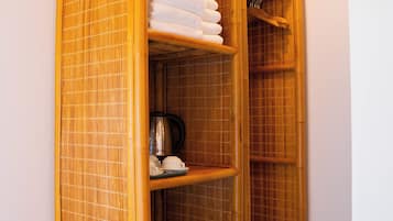 Bangalô família, vista para o pátio | Parte interna