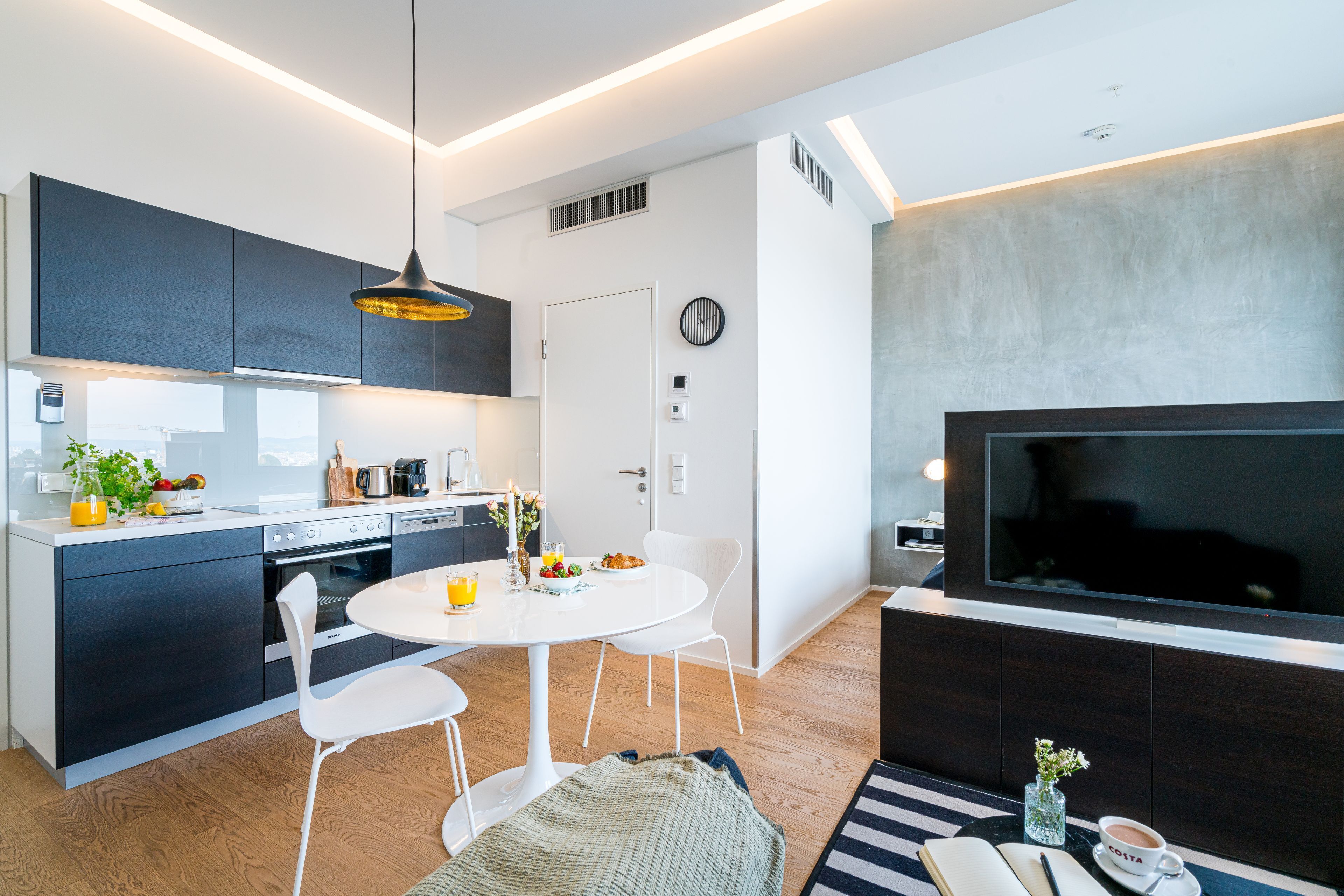 Apartment with City View | Front of property