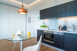 Oven, electric kettle - Vienna Residence, Philips Haus - Europlaza (Vienna)