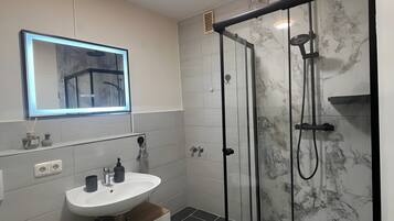 Dusche, Haartrockner