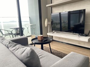 Appart'hôtel, 1 chambre, accessible aux personnes à mobilité réduite, fumeur | Salle de séjour