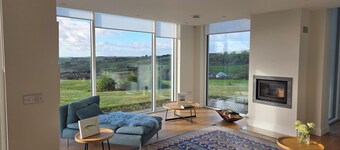Luxurious home on the Wild Atlantic Way - modern comfort, beautiful views