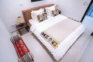 Fer et planche à repasser, accès Internet, draps fournis