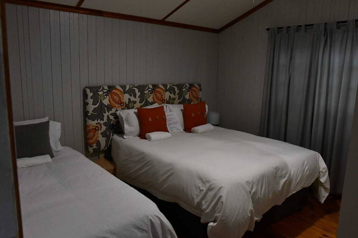 Iron/ironing board, free WiFi