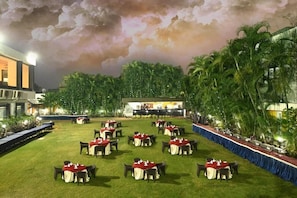 Outdoor banquet area - Hotel Sagar International (Durg)