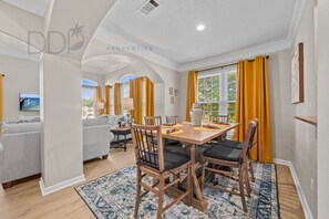 Dining - 2605v 2B3   Wave Crest (Gulfport)