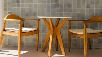 Apartment | Outdoor dining