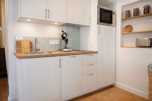 Nicht klassifiziertes Bild, 2 von 10, Schaltfläche