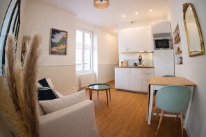 Unclassified image, 5 of 10, button - Exceptional apartment for 2 to 4 guests – in the heart of the city center (Angers)