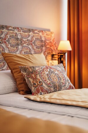 Superior Double or Twin Room | In-room safe, desk, laptop workspace, iron/ironing board