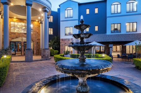 Exterior. Basdenwood Hotel