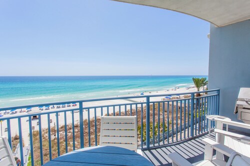 Gulf-Front 1BR • Sleeps 6 • Sterling Breeze 403 • Beach Service Included