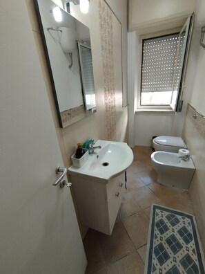 Nicht klassifiziertes Bild, 3 von 41, Schaltfläche