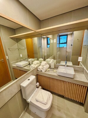 Departamento de lujo, vista al resort | Baño