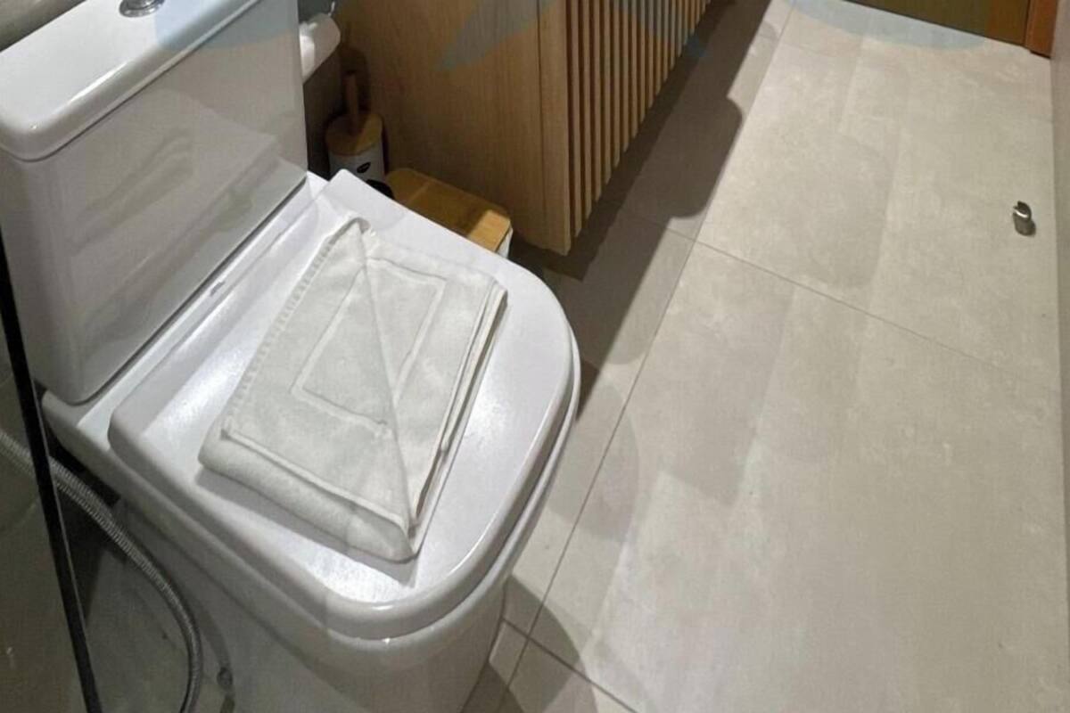 apartman | Fürdőszoba | Zuhanyzó, hajszárító, törölközők és szappan