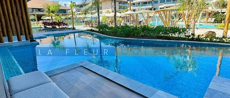 Departamento Deluxe | Alberca | 9 albercas al aire libre