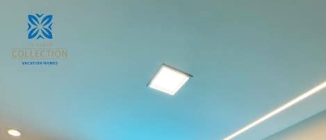 Appartement Deluxe | Rideaux occultants, chambres insonorisées, fer et planche à repasser