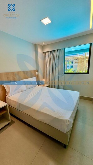 デラックス アパートメント | 遮光カーテン、防音設備、アイロン / アイロン台、WiFi (無料)