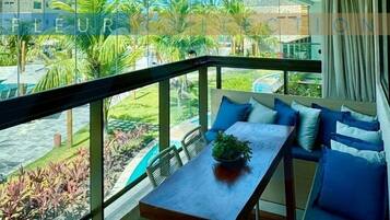 Deluxe Apartment | Tempat makan luar
