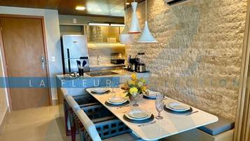 Apartamento superluxo | Opções para refeição