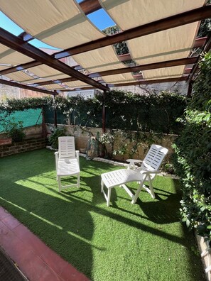 Terrace/patio - Two-room apartment Agnese, in Marcelli with courtyard and parking space (Marcelli)