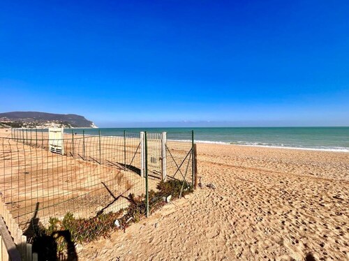 Three-room apartment with sea and beach view