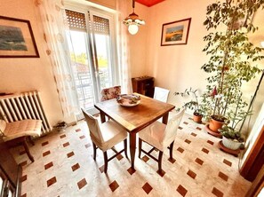 Dining - Frederick four-room apartment near the center of Sirolo (Sirolo)
