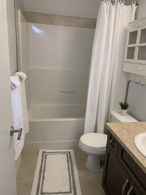 Shared Dormitory, 1 Bedroom | Bathroom