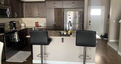 Room-private Room in Calgary SE