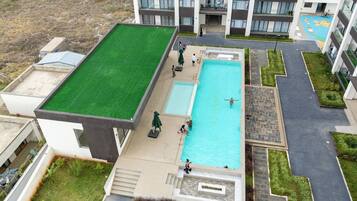 Kondominium, 1 kamar tidur, akses difabel, balkon | Kolam renang | Kolam renang outdoor