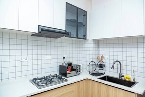 Condo, 1 quarto, acessível, sacada | Parte interna