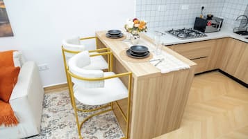 Condo, 1 Bedroom, Accessible, Balcony | Interior