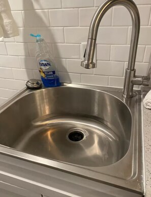 Miscellaneous - Nice 1-bedroom Unit 3, Purple Screen Door,
Downtown affordability just for two! (San Antonio)