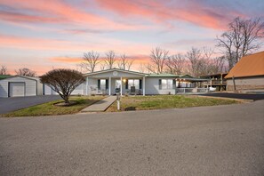 Exterior - NEW listing 3/2!Boat Slip<1 mile DHL/Sulphur Crk-hosted by Cumberland Collective (Burkesville)