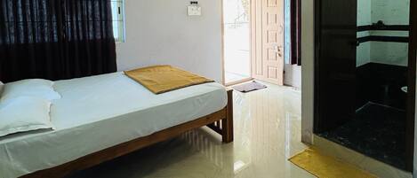 Basic enkelrum - balkong - utsikt mot havsviken