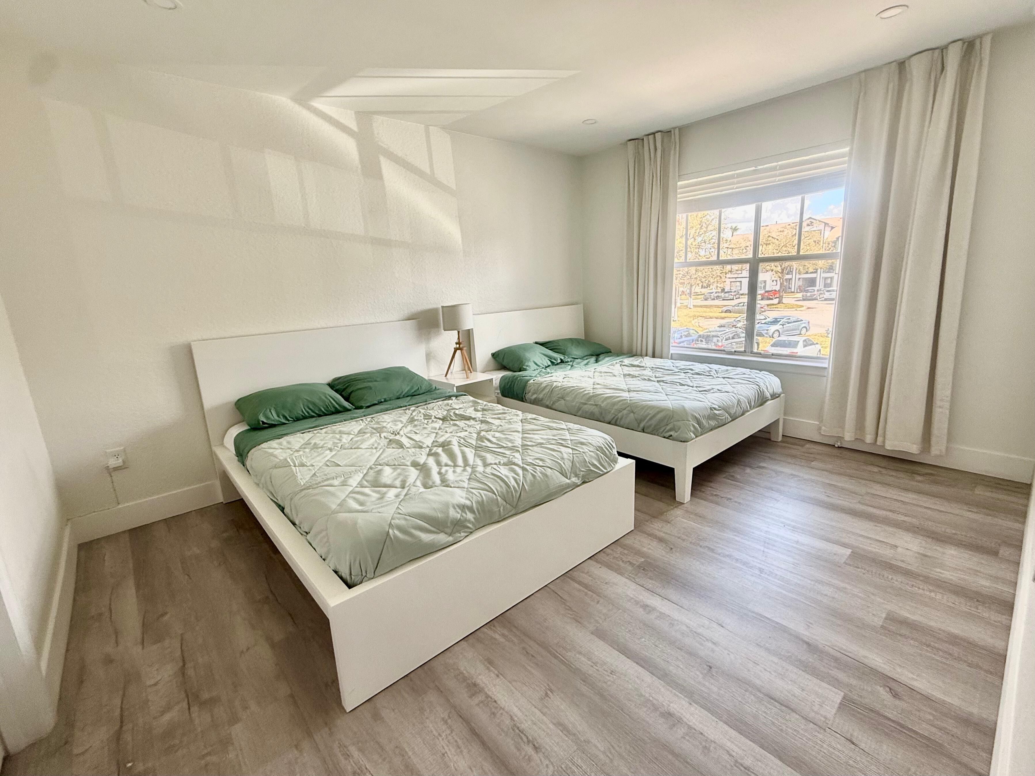 2 chambres, fer et planche à repasser, Wi-Fi gratuit, draps fournis