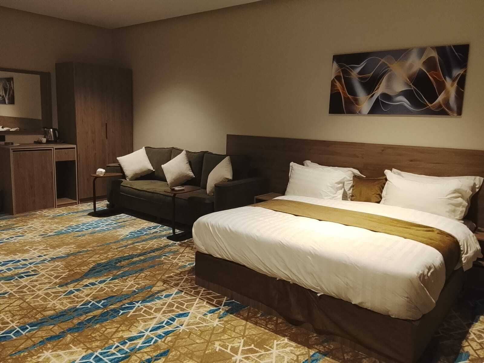 Double Room | Blackout curtains, iron/ironing board (on request), free WiFi
