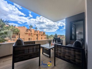 Terrace/patio - Chic 2 bedroom Apartment with Comunal Pool VM75 (Villamartín)