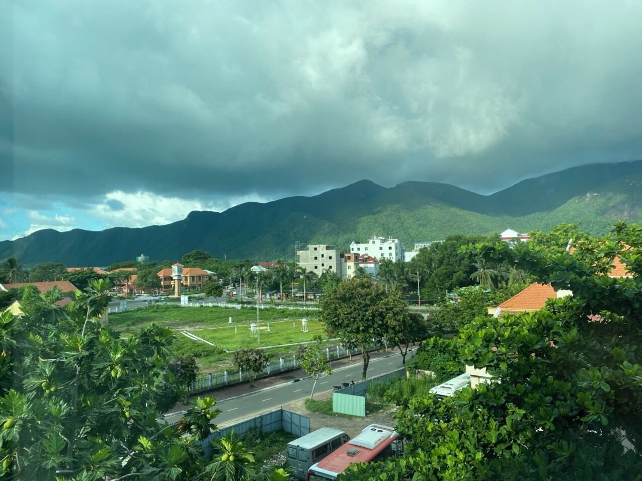 Doppia Standard, vista montagna