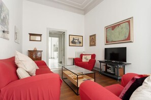Living area - GuestHost - Spacious 105m2 apartment, perfect for 4 people, located on the mezzanine floor (stairs to access it) of a typical Milanese building.The accommodation is located in the Pagano district, a stone's throw from the M1 metro stop of the same name,  (Milan)